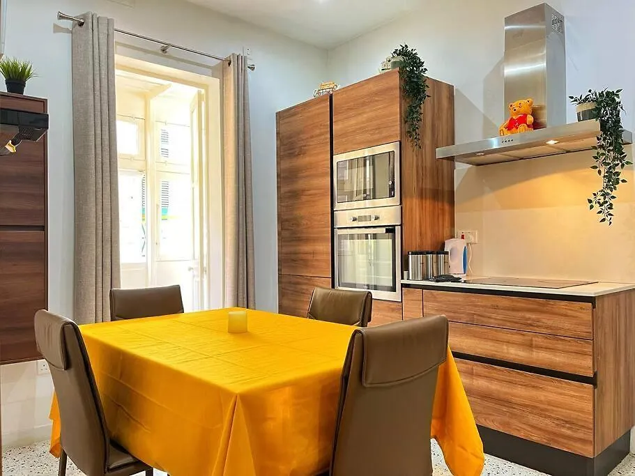 Heart Of Valletta - Apartment