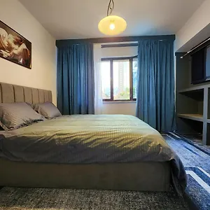 center-apartment-30m-from-center.albaniahotels.org/