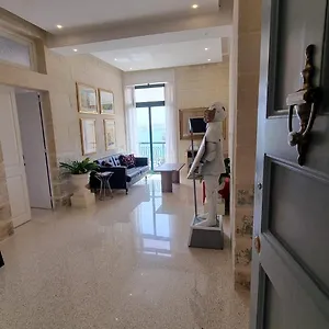 Grand Harbour View Apartment